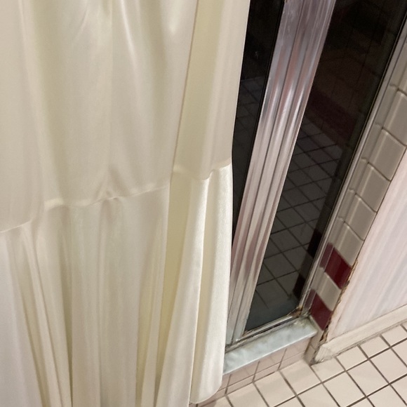 Beautiful off white evening gown, New with tags size 7/8 - Picture 9 of 16